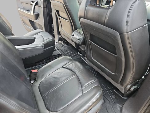Used 2012 GMC Acadia SLT FWD image 14