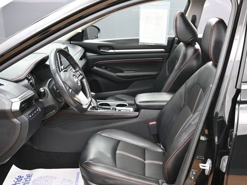 Used 2023 Nissan Altima 2.5 SR AWD/4WD image 31