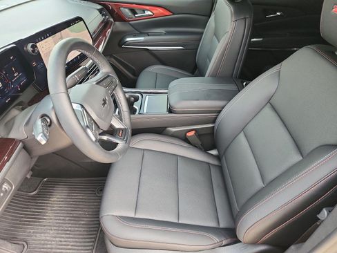 Used 2026 Chevrolet Traverse Z71 w/ Driver Confidence Package AWD/4WD image 20