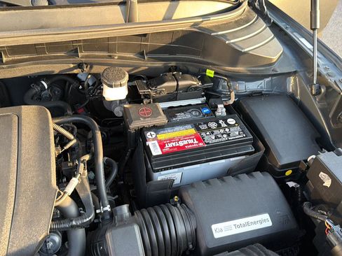 Used 2024 Kia Soul LX w/ Option Group 015 FWD image 33