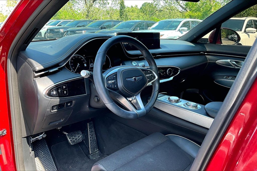Used 2024 Genesis GV70 2.5T w/ Sport Prestige Package AWD/4WD image 15