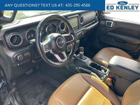 Used 2021 Jeep Wrangler Unlimited Sahara w/ Cold Weather Group AWD/4WD image 4