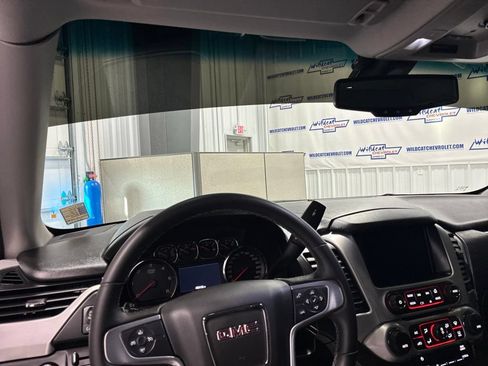 Used 2015 GMC Yukon SLE w/ Convenience Package AWD/4WD image 2