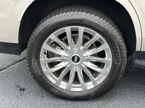 Used 2021 Cadillac Escalade Premium Luxury w/ Driver Assist Tech Package image 91