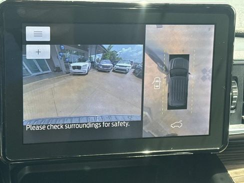 Used 2021 Ford Explorer Limited w/ Equipment Group 301A AWD/4WD image 28