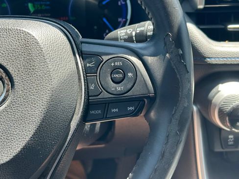 Used 2019 Toyota RAV4 XSE w/ XSE Weather Package AWD/4WD image 38