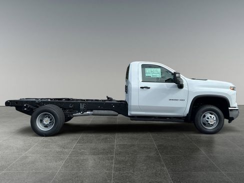 New 2026 Chevrolet Silverado 3500 W/T w/ WT Convenience Package AWD/4WD image 8