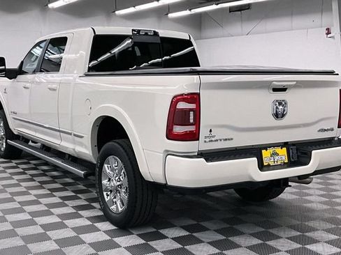 Used 2023 RAM 2500 Limited w/ Towing Technology Group AWD/4WD image 2