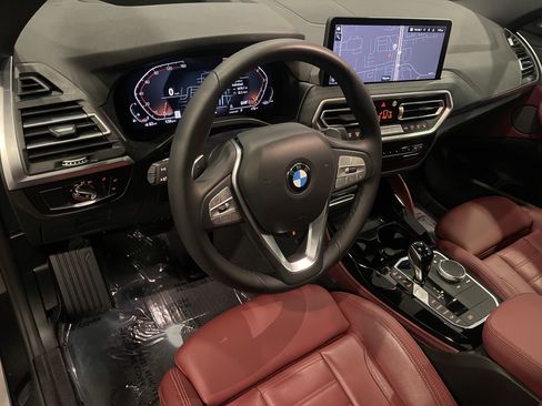 Used 2025 BMW X4 xDrive30i w/ Premium Package AWD/4WD image 13