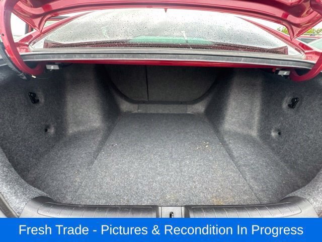Used 2018 Honda Accord EX image 19