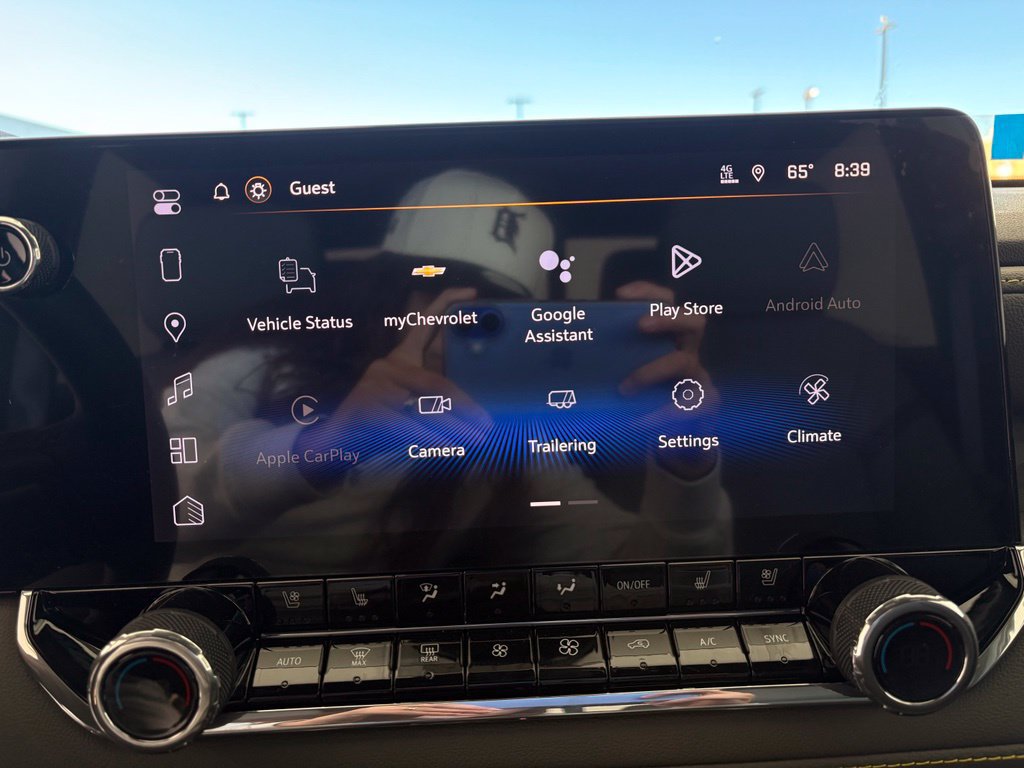 New 2026 Chevrolet Colorado ZR2 w/ Technology Package AWD/4WD image 8