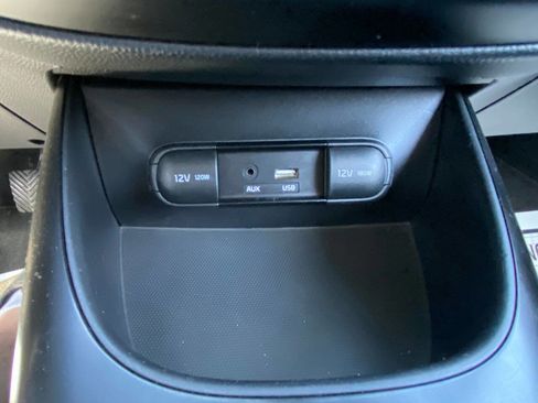 Used 2017 Kia Soul image 26