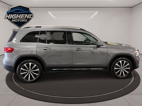 Used 2021 Mercedes-Benz GLB 250 4MATIC image 7