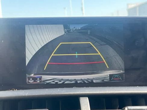 Used 2018 Lexus NX 300h AWD image 17