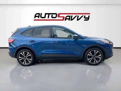 Used 2022 Ford Escape SE w/ SE Sport Appearance Package FWD image 8