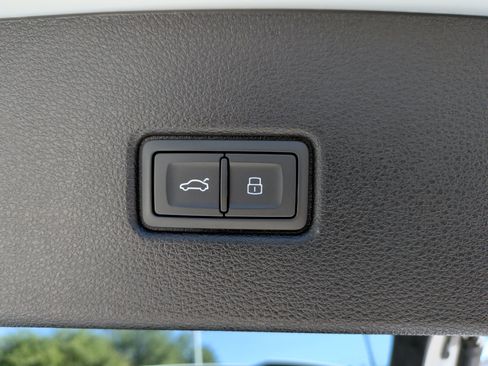 Used 2024 Audi Q5 2.0T Premium Plus image 36