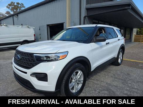 Used 2022 Ford Explorer 4WD image 2