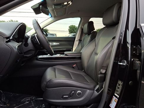 Certified 2024 Genesis GV70 2.5T AWD/4WD image 13