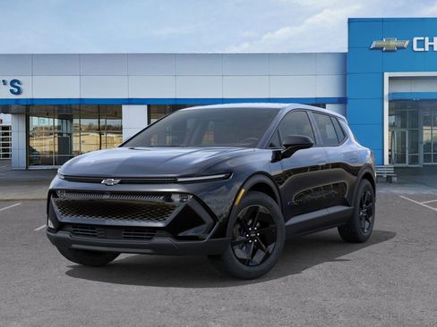 New 2026 Chevrolet Equinox EV LT image 7
