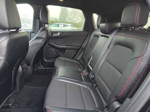 Used 2025 Ford Escape ST-Line image 17
