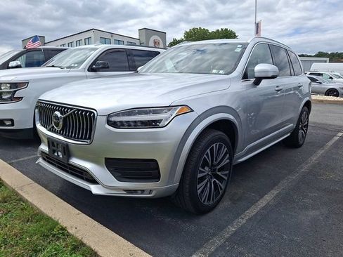 Used 2020 Volvo XC90 T5 Momentum AWD/4WD image 3