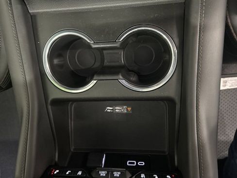 Used 2024 Chevrolet Suburban High Country image 14