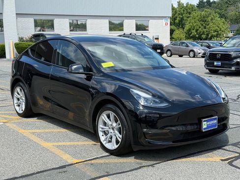 Used 2023 Tesla Model Y Long Range AWD/4WD image 8