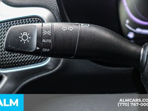 Used 2025 Kia Soul LX w/ LX Technology Package FWD image 32