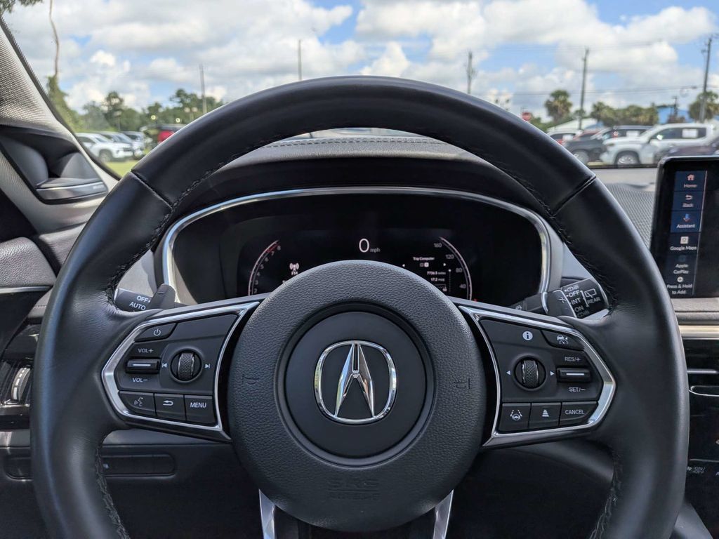 Used 2025 Acura MDX w/ Technology Package FWD image 22