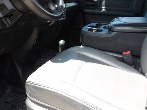 Used 2022 RAM 3500 Tradesman AWD/4WD image 19