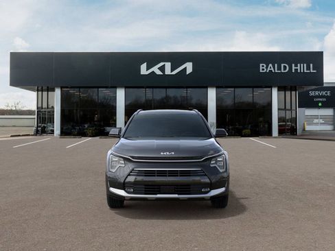 New 2025 Kia Niro SX Touring image 2