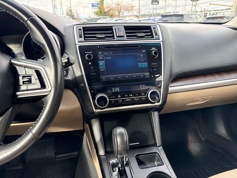 Used 2018 Subaru Outback 2.5i Limited w/ Popular Package #2 AWD/4WD image 21