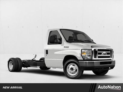 Used 2021 Ford E-450 and Econoline 450 Super Duty w/ Power Windows & Locks Group