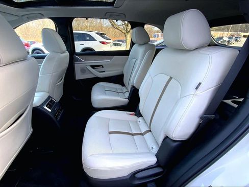 Used 2024 MAZDA CX-90 Plug-In Hybrid w/ Premium Plus image 20