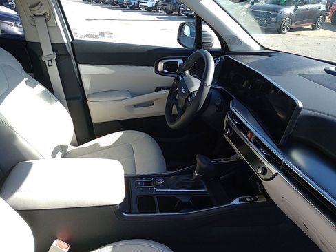 New 2026 Kia Sorento S image 7