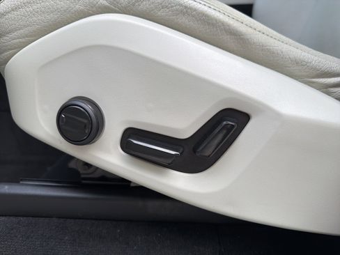 Used 2020 Volvo XC90 T5 Momentum w/ Protection Package Premier image 78