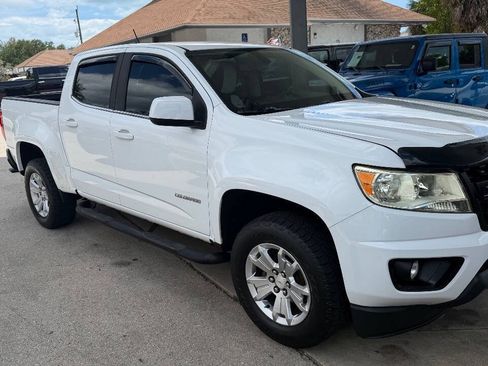 Used 2017 Chevrolet Colorado LT w/ LT Convenience Package RWD image 3