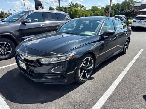Used 2019 Honda Accord Sport image 2