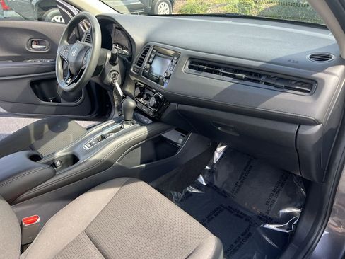 Used 2019 Honda HR-V LX image 30