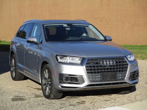 Used 2018 Audi Q7 3.0T Prestige w/ Prestige Package image 10