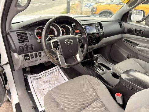 Used 2015 Toyota Tacoma 4x4 Access Cab V6 image 14