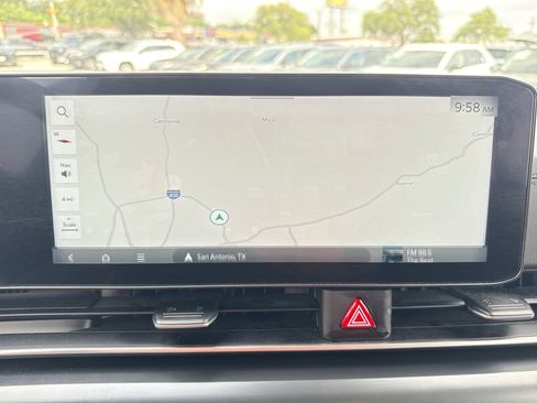 Used 2026 Kia Carnival FWD image 19