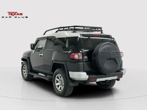 Used 2014 Toyota FJ Cruiser 4WD w/ Upgrade Package image 6