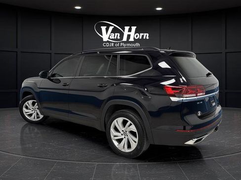 Used 2023 Volkswagen Atlas SE image 3