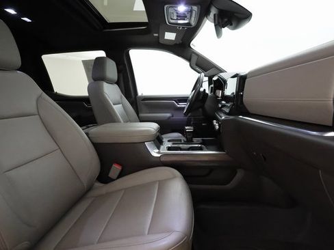 Used 2023 GMC Sierra 1500 SLT w/ SLT Premium Package image 24