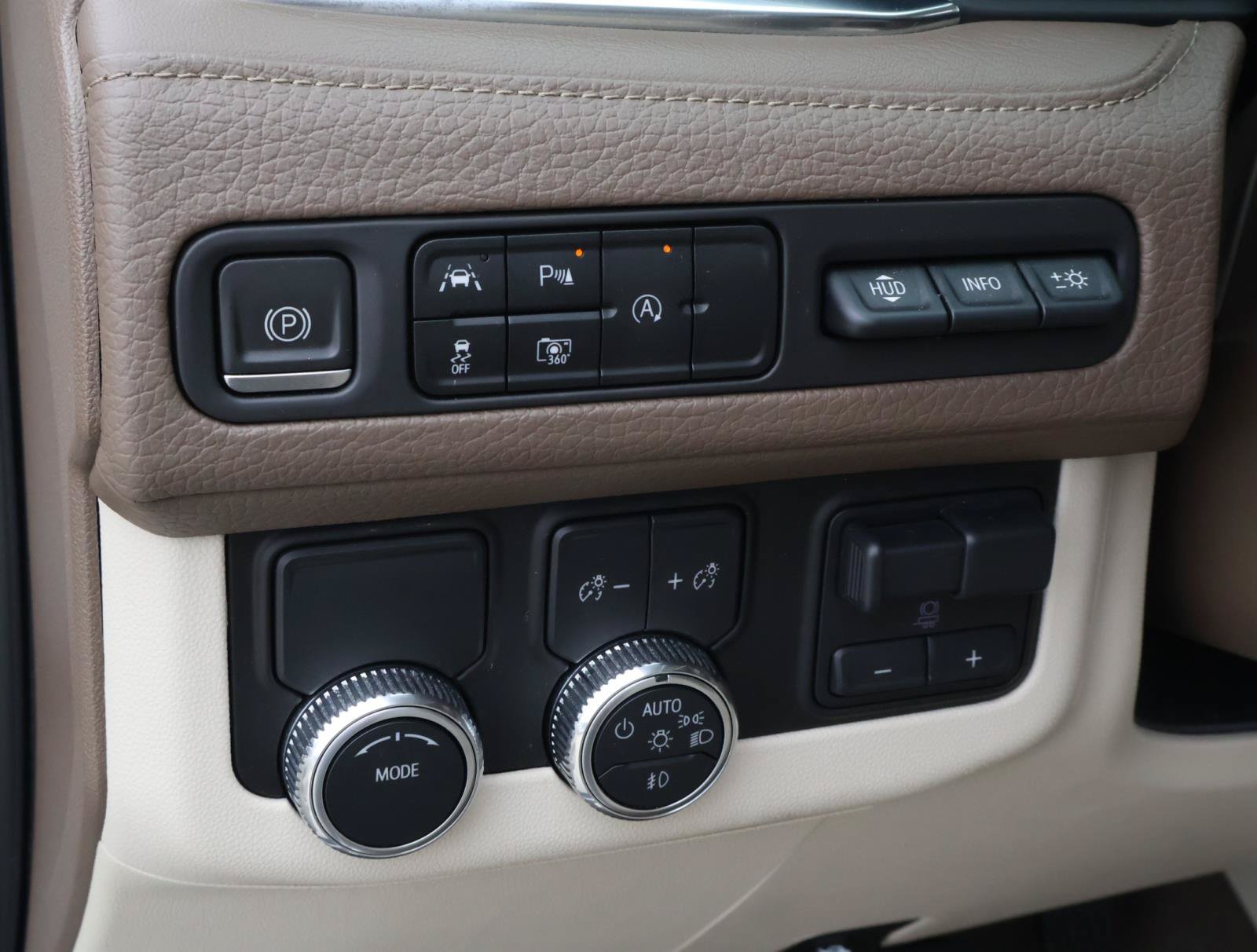 Used 2023 GMC Yukon Denali w/ Max Trailering Package RWD image 26