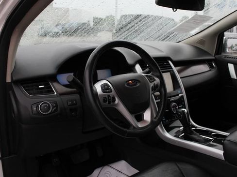 Used 2013 Ford Edge Limited FWD image 2