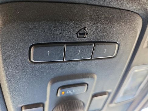 Certified 2022 Chevrolet Tahoe Z71 w/ Luxury Package image 22