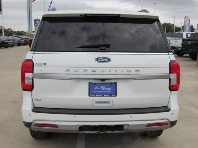 Certified 2024 Ford Expedition XLT RWD image 5