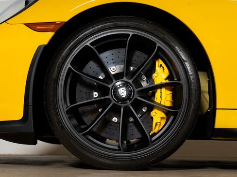 Used 2019 Porsche 911 GT3 RWD image 40